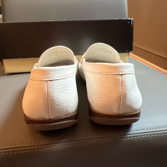 GEOX leather Loafers - white, size 7.5 - Picture 3 of 6